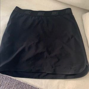 Nike dry fit women’s golf skirt